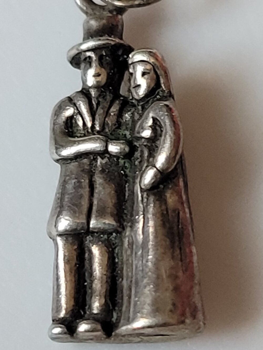 Vintage. 925 bride and groom charm